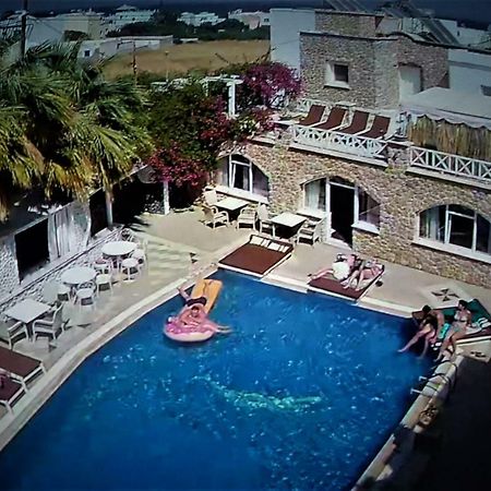 Bougainvillea Suites Kamári Esterno foto
