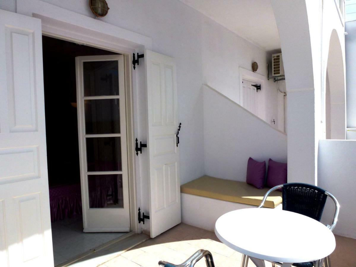 Bougainvillea Suites Kamári Esterno foto