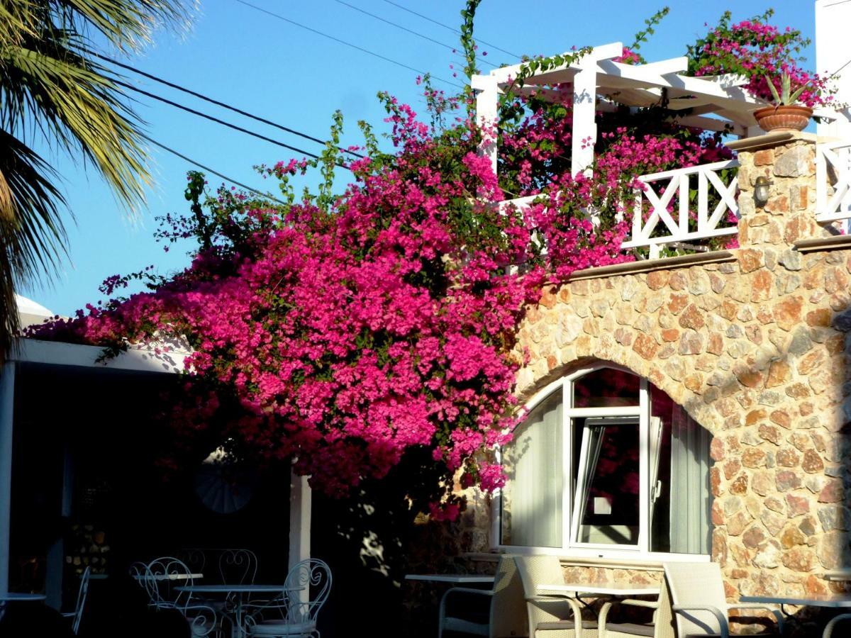Bougainvillea Suites Kamári Esterno foto